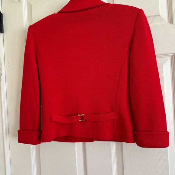 St. John Collection by Marie Gray size 2, 4 Christmas red - Picture 5 of 14